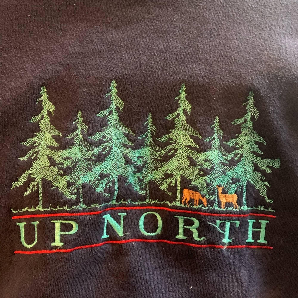 vintage “up north” crew neck w needle work